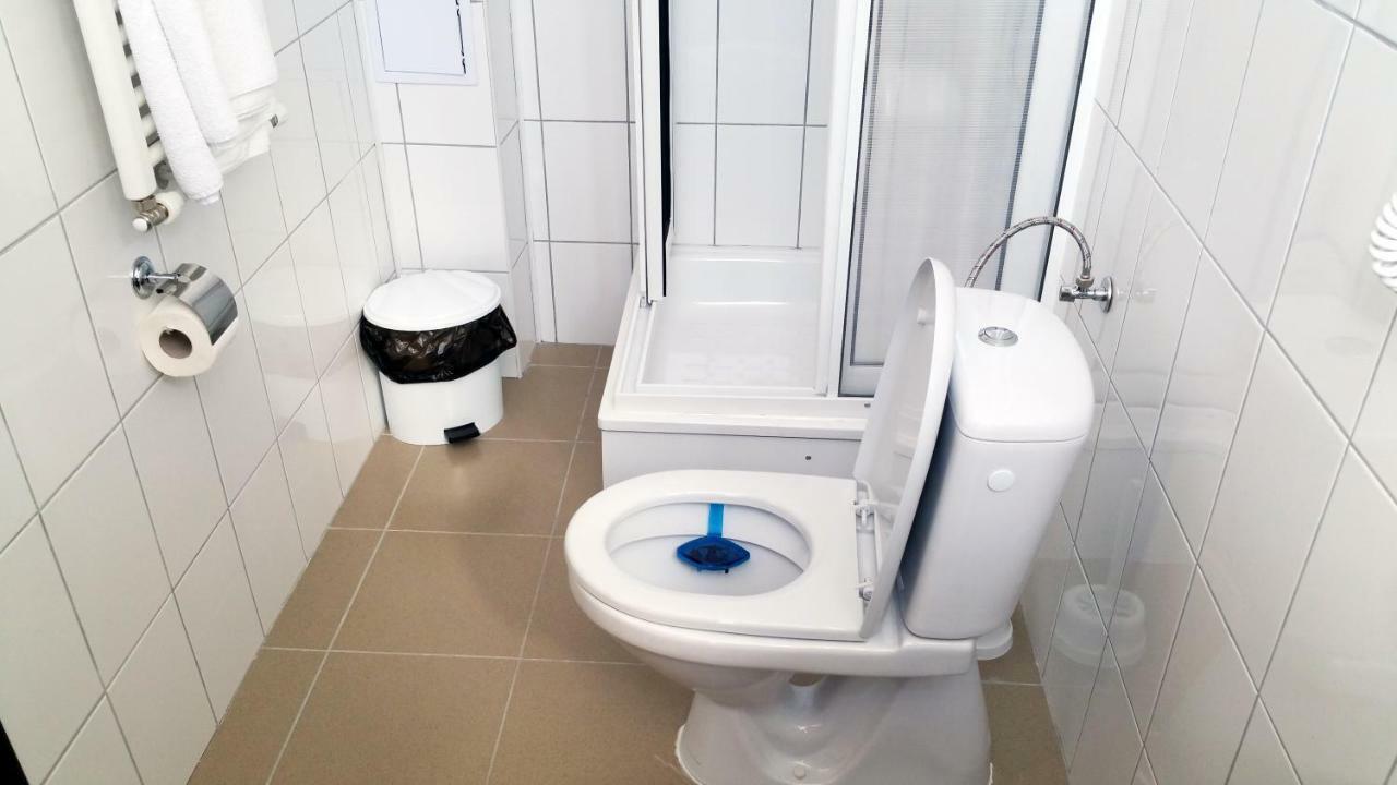 Hotel Teilor カリマネシュティ・カシウラタ エクステリア 写真
